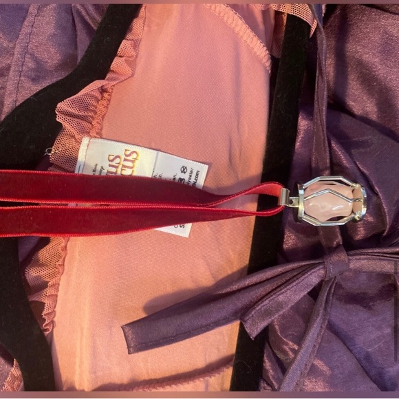 Sarah Sanderson Costume - Picture 5 of 6